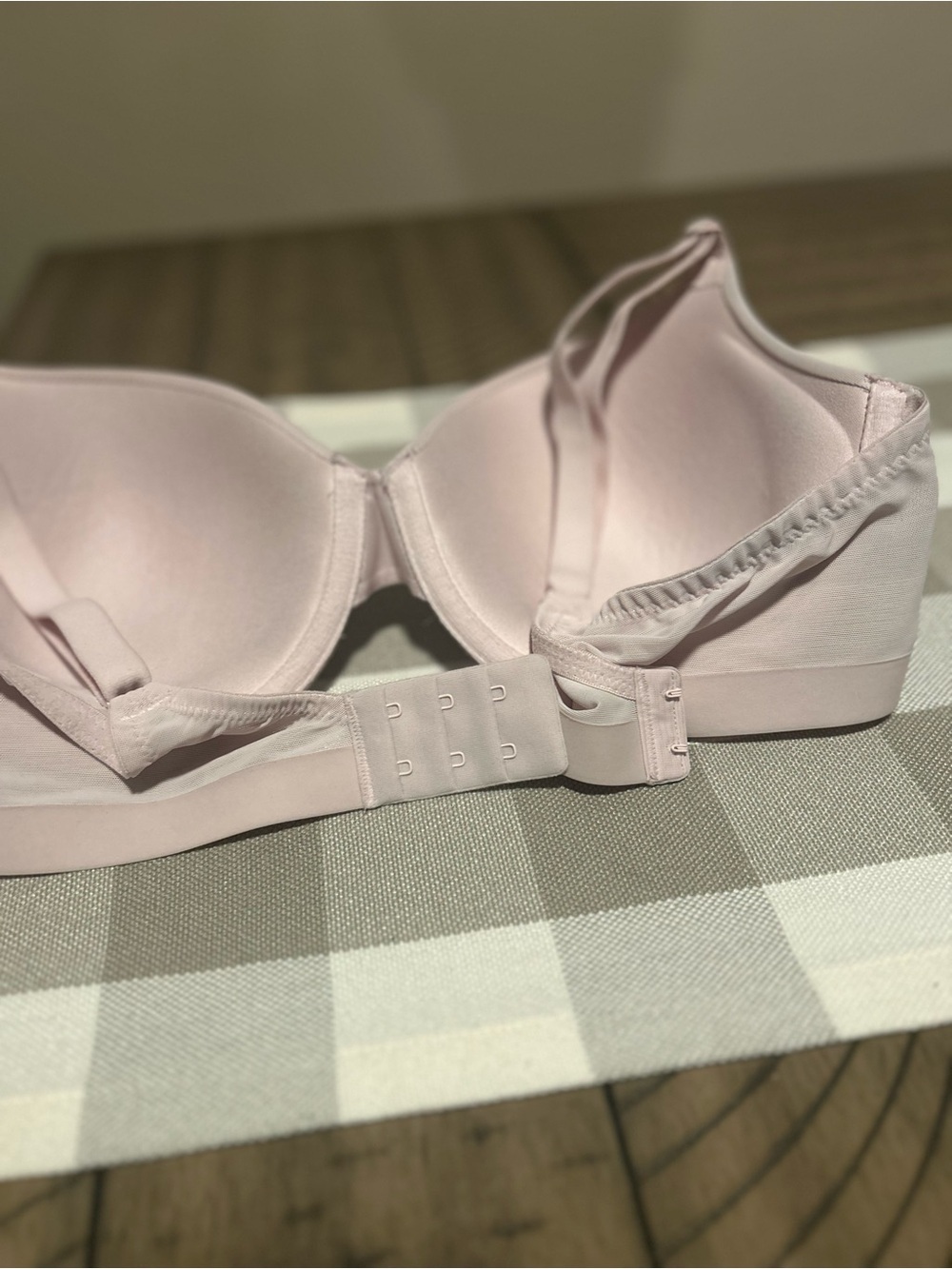 Wacoal Light Pink Smooth Padded Underwire Bra 38D - Picture 3 of 4